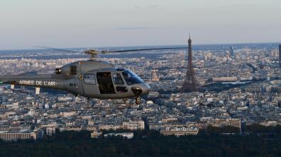 L’armée de l'Air et de l'Espace assure la sécurité aérienne de la parade olympique de Paris 2024