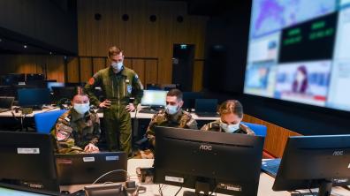 UKRAINE – Les armées s’engagent sur le flanc est de l’Europe