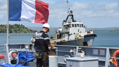 Le BSAOM Champlain en escale à Madagascar