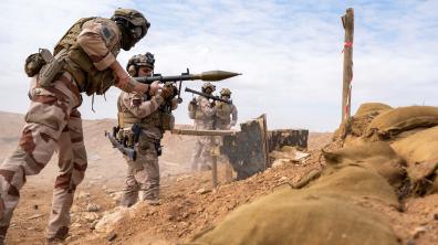 FFEAU – Formation du quatrième bataillon du Désert irakien par la Task Force LAMASSU 