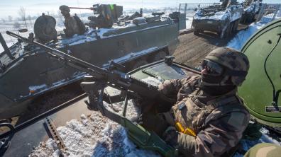 Le bataillon multinational conduit un exercice de déploiement d’envergure dans les Carpates