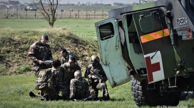 Exercice de sauvetage au combat