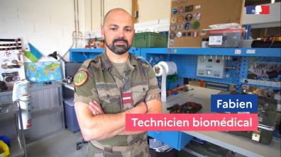 Fabien, technicien biomédical au Service de santé des armées