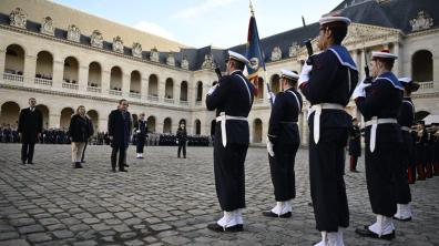 Sébastien Lecornu lors de la présentation des voeux 2025, dans la cour des Invalides, le 7 janvier.