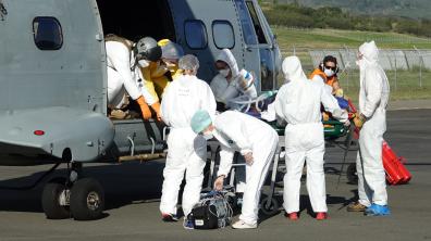 Evacuation médicale par les FANC de patients atteints de la COVID-19