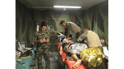 Simulation sauvetage au combat sur mannequin haute-fidélité
