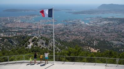 La rade de Toulon, depuis le Mont-Faron