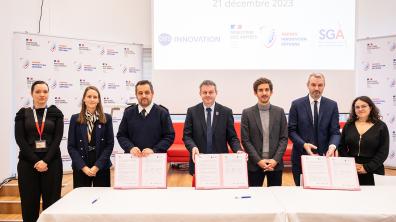 Signature de la convention ministère des Armées/CNRS innovation.