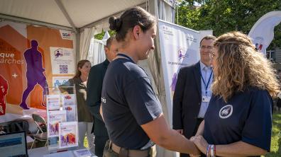 Patricia Miralles sur le stand du SGA