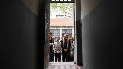 Patricia Miralles inaugure de nouveaux espaces pédagogiques à la prison de Montluc