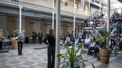 Valérie Péneau, directrice adjointe au secrétaire général, au campus parisien de l'Albert School 