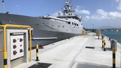 Premier accostage du patrouilleur à Nouméa