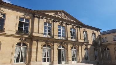 Façade de l'hôtel de Brienne