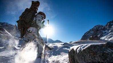 Arrivée au sommet pour un chasseur alpin