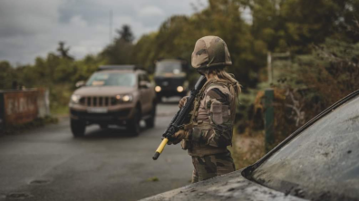 Dispositif de protection du site déployé par le 121e RT aux abords des centres de commandements