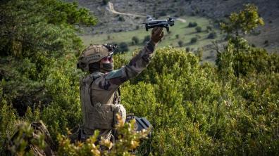 Lancement d'un drone 