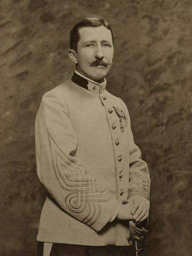 Le lieutenant-colonel Picquart portant l'uniforme du 4e régiment de tirailleurs algériens en 1896